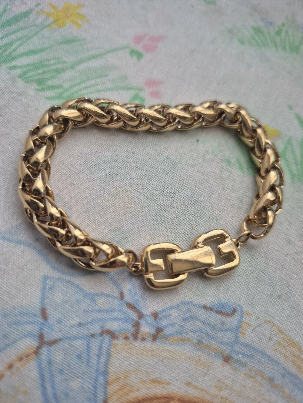 🌙Givenchy Vintage Gold Tone Double Wheat Chain Bracelet G Logo Clasp